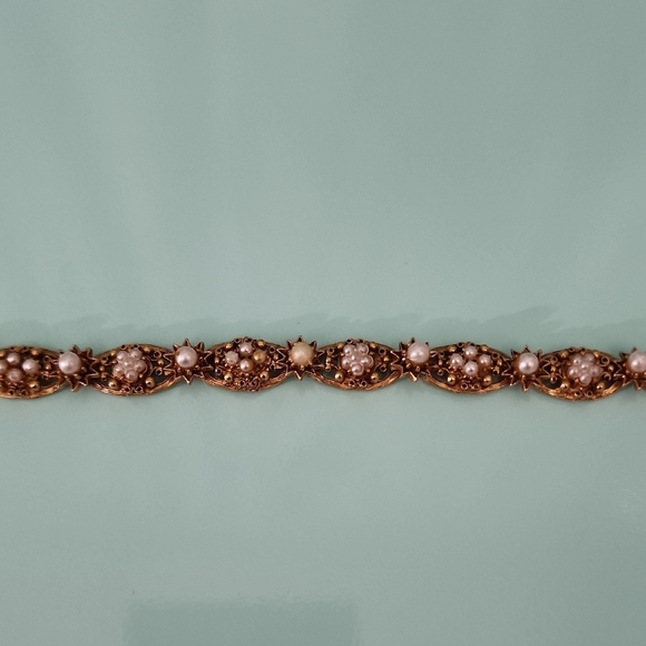 Florenza Bracelet - Picture 2 of 8